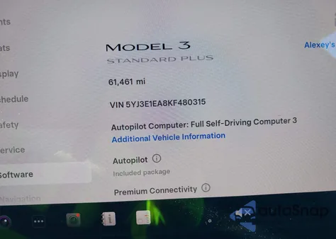 2019 Tesla Model 3 Long Range/Mid Range/Standard Range/Standard Range Plus z USA, uszkodzony, nr VIN 5YJ3E1EA8KF480315